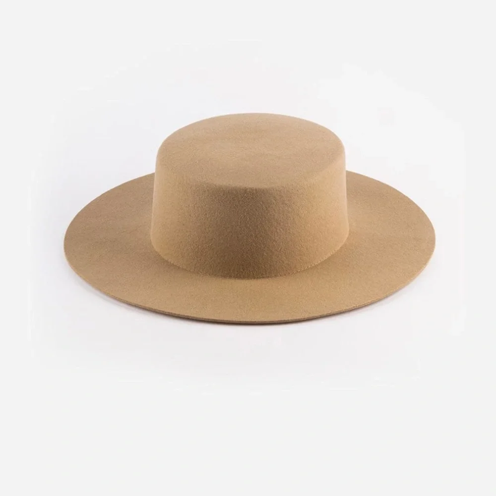 Gigi Pip Dahlia Boater NWT Tan